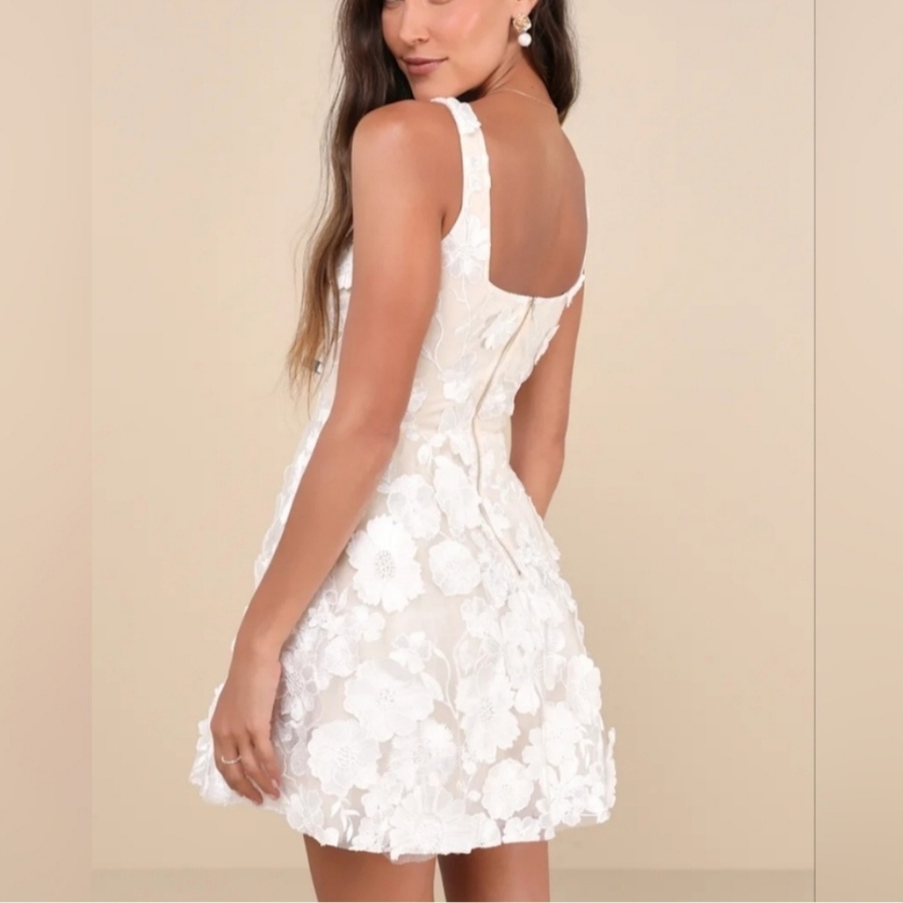 New Lulus Divine Intentions 3D Floral Embroidered Skater Dress Size Small - Picture 4 of 14